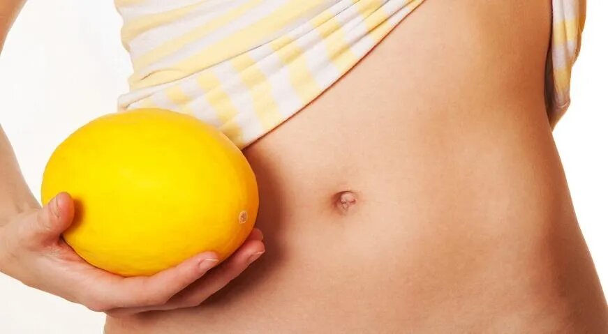   Дыня прочищает кишечник, но может и навредить, если есть ее неправильно