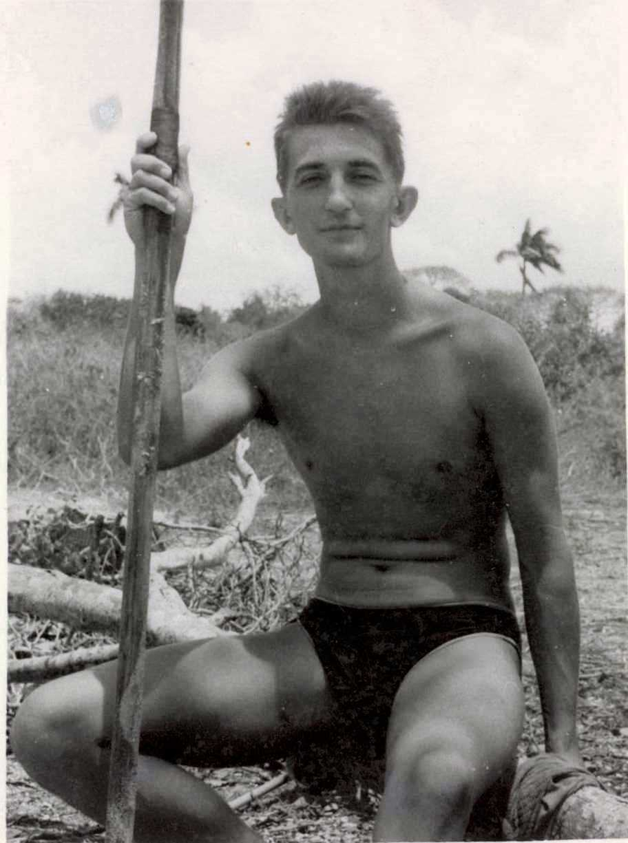 В бухте Красивая, Куба, май 1963 года.