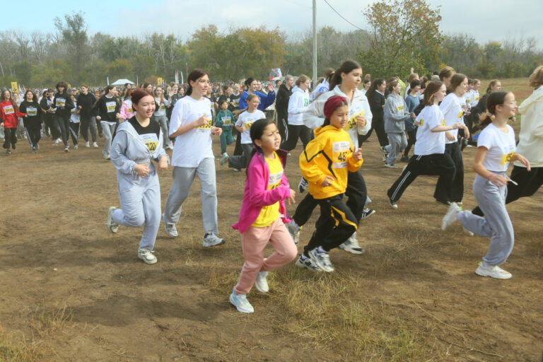    В Оренбуржье на «Кросс нации» пришли 50 тысяч участников Ольга Максимова