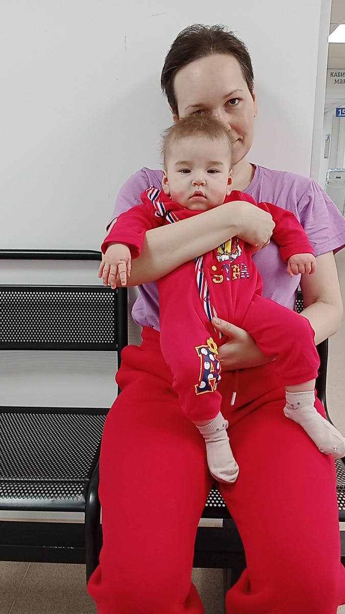 Мы в больнице. Маргоше 5 месяцев.