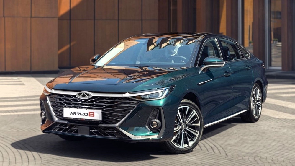 На фото: Седан Chery Arrizo 8