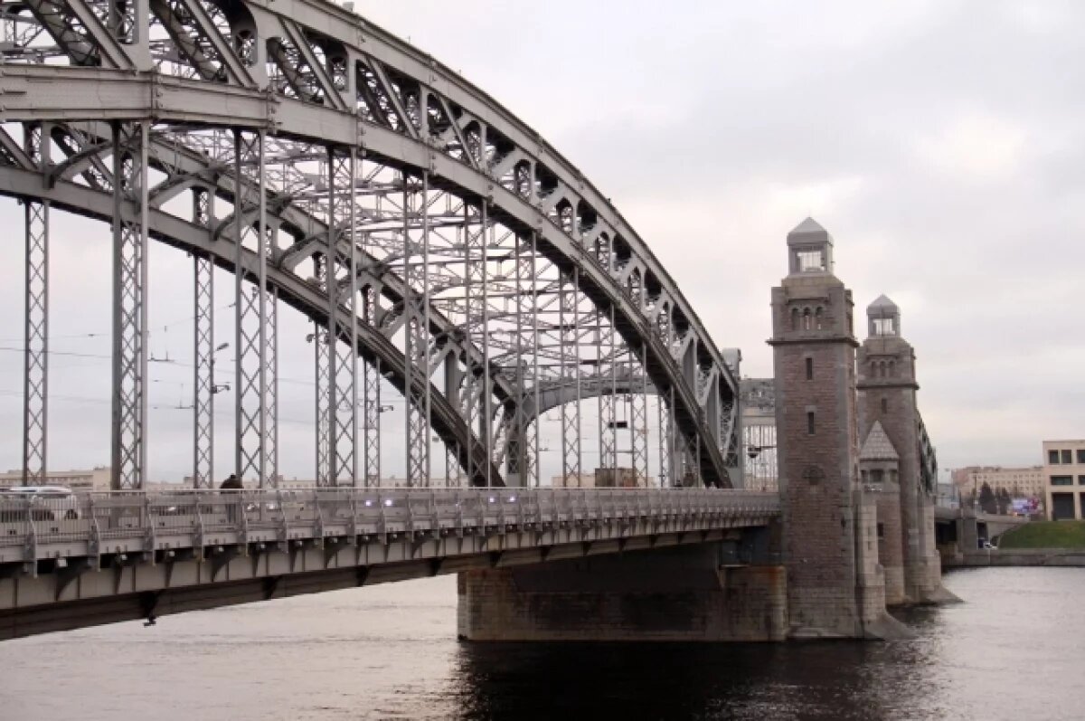    Большеохтинский мост в Петербурге уходит на ремонт с 27 сентября