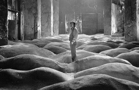 Кадр из фильма "Сталкер" (1979) Андрея Тарковского