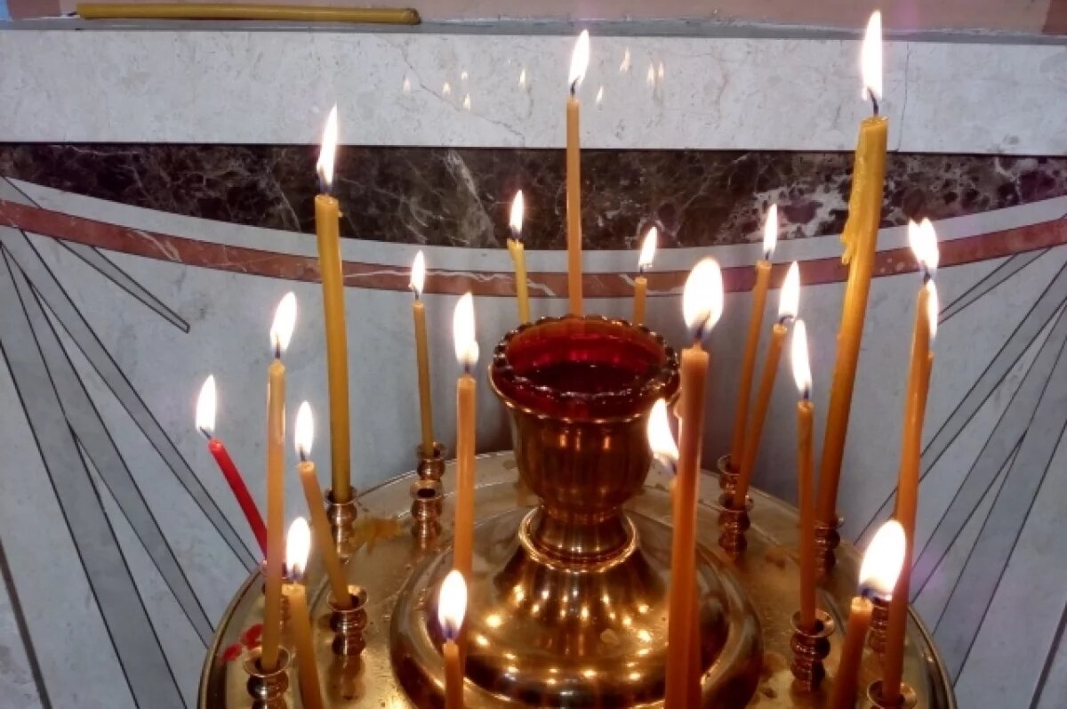    Сотни салехардцев увидели освящение храма в честь Преображения Господня