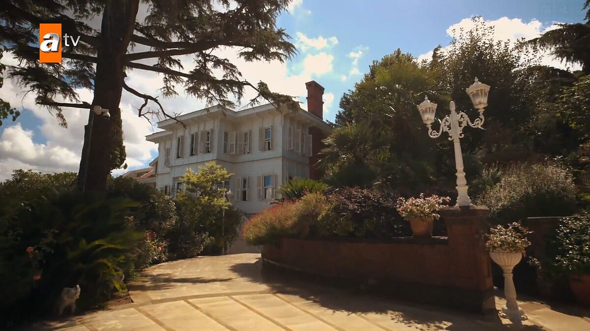 Кадр из сериала «Ночная сказка», Турция, 2024 год