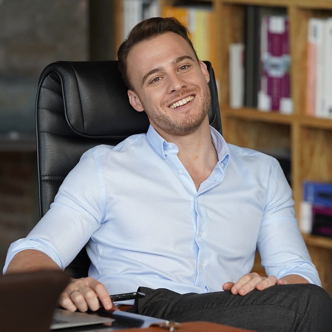 Кадр из сериала "Постучись в мою дверь", фото из открытых источников