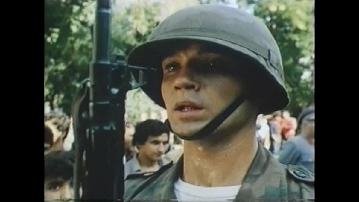 Немецкий автомат StG.44, переделанный в американский М16. Кадр из фильма