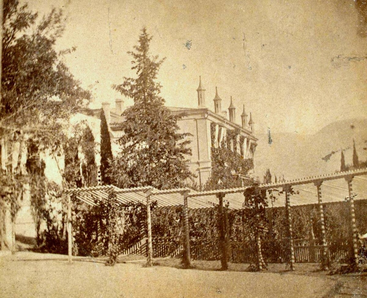 Дворец Потоцкого. Фото из архива города Дармштадт.