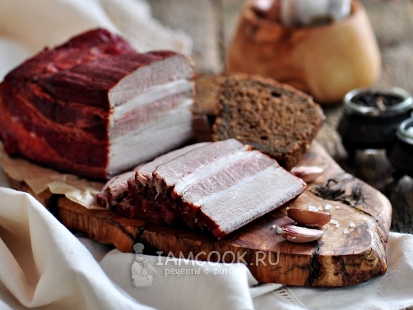 Очумительно вкусный бекон без коптильни, духовки и жидкого дыма