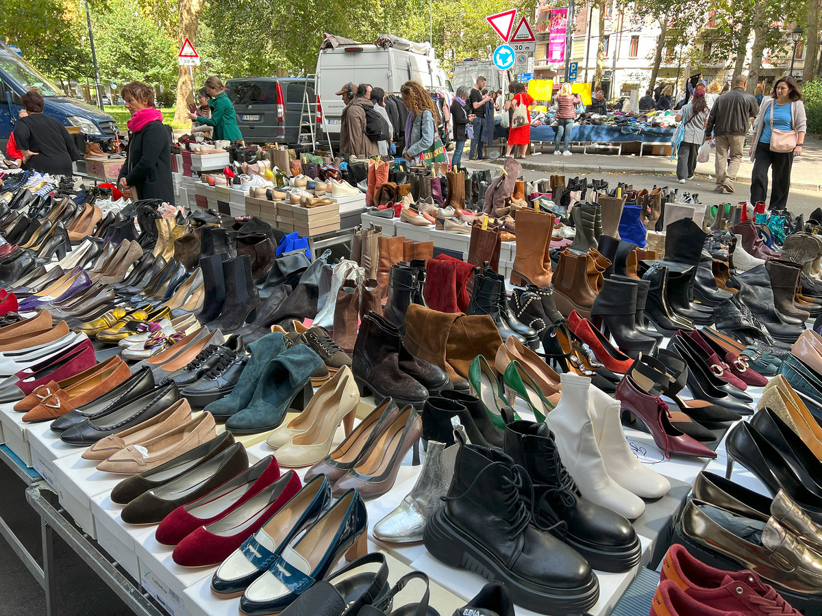 Mercato Sabato Via Fauche в Милане
