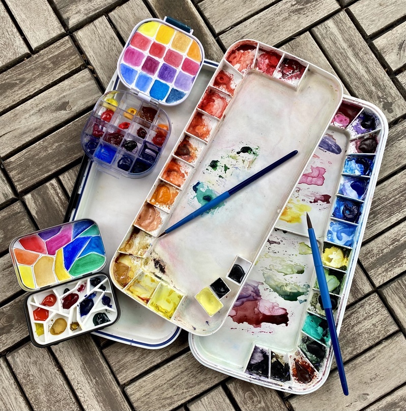 Разнообразие красок в палитре