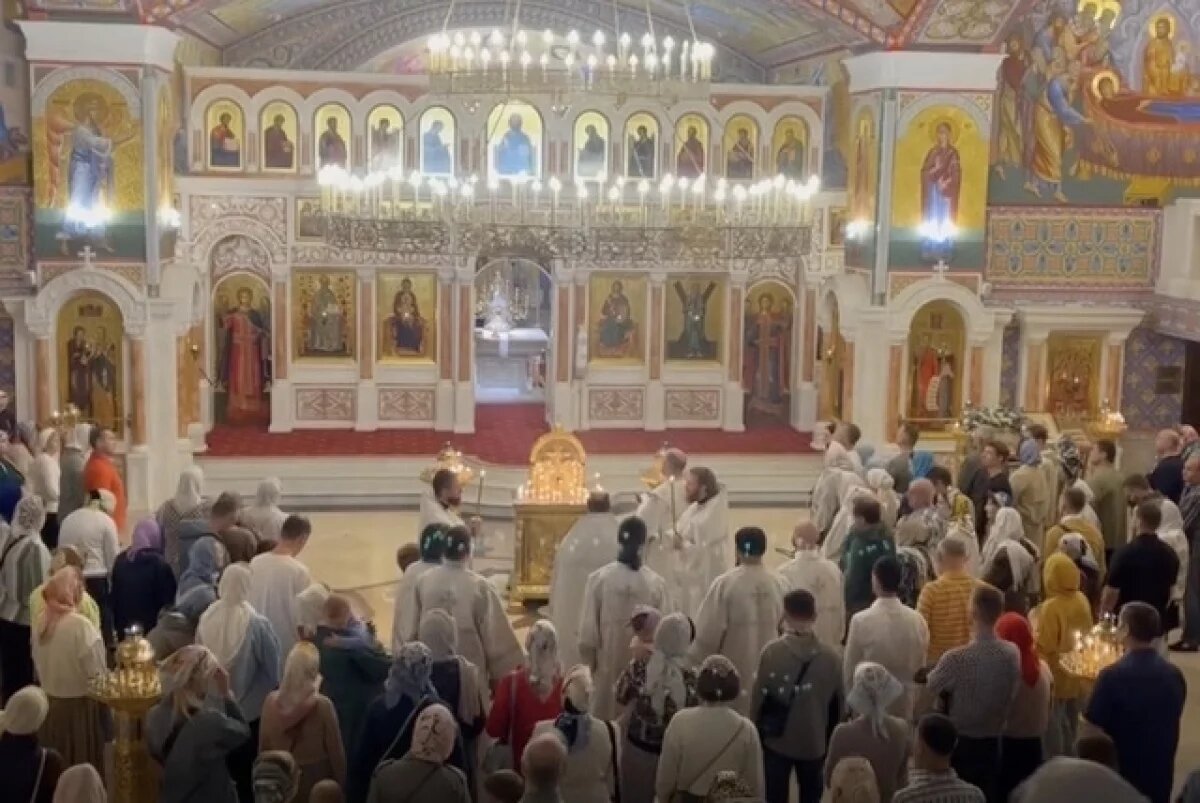    Панихида по жертвам теракта в «Крокусе» прошла в Никольском соборе