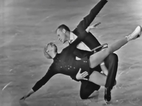     Людмила Белоусова и Олег Протопопов. Фото: кадр из видео youtube