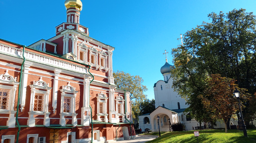 Новодевичий монастырь в Москве.