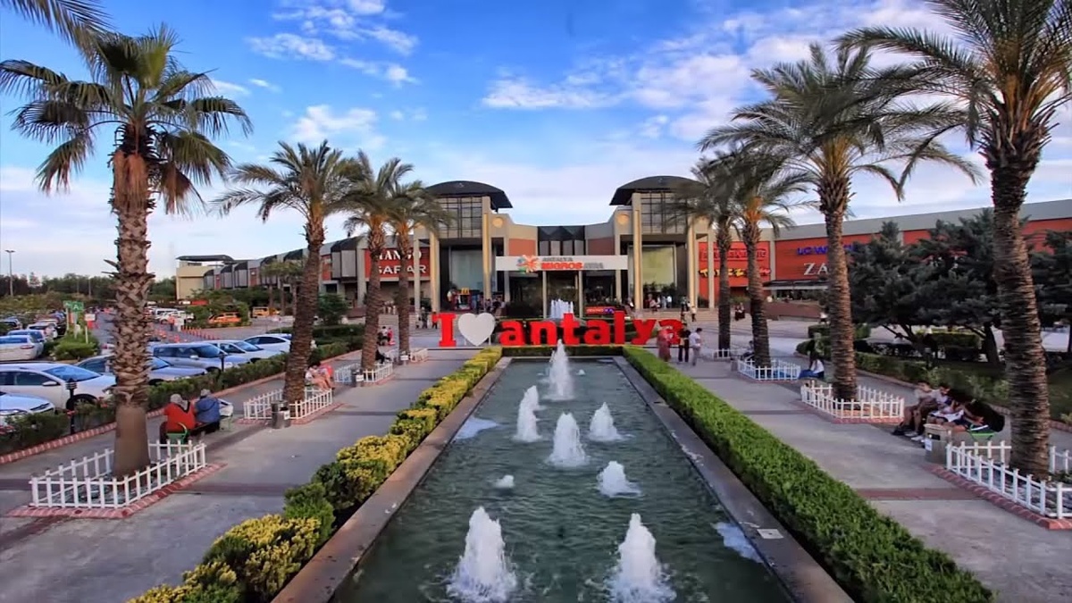 Мигрос в Анталье