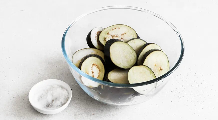   Баклажаны по-турецки с фаршем (gastronom.ru)