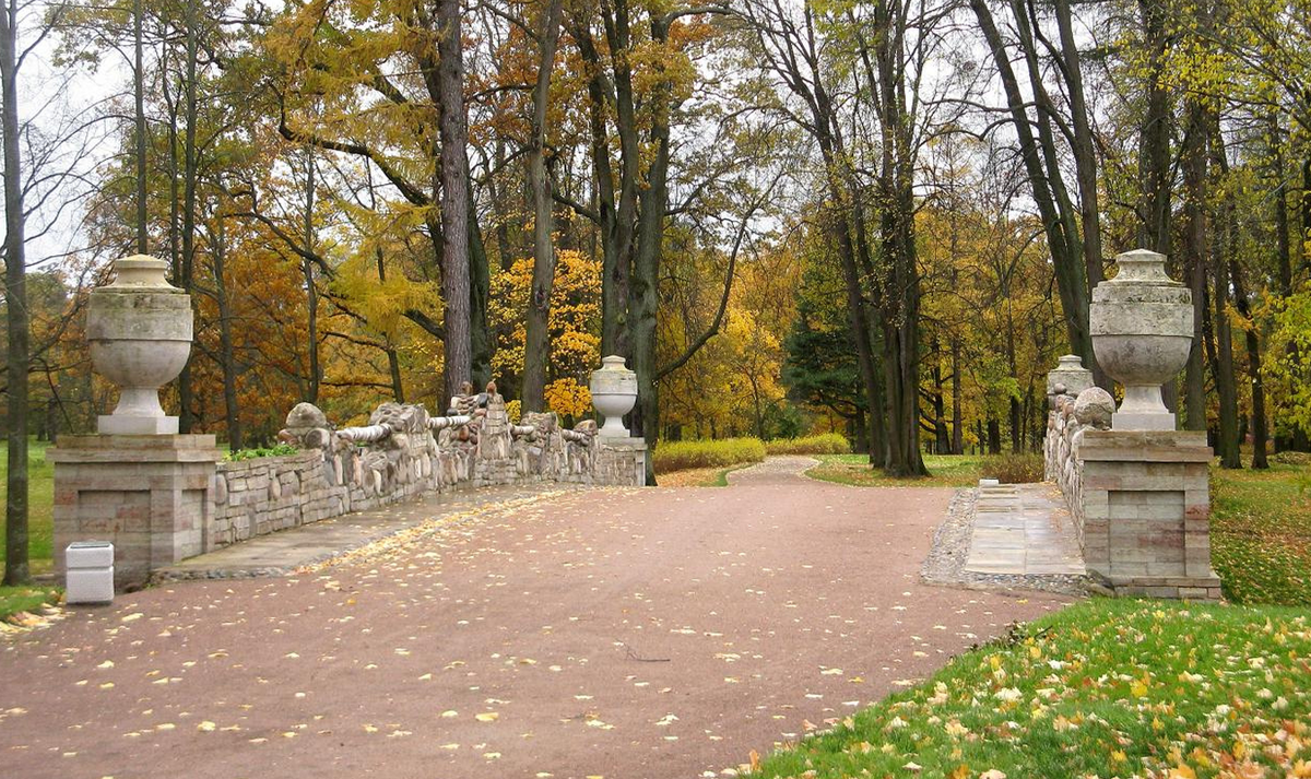 "Александрия": где готика встречается с розами