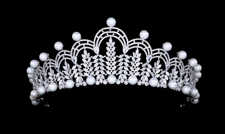 фотография реплики тиары Фермой