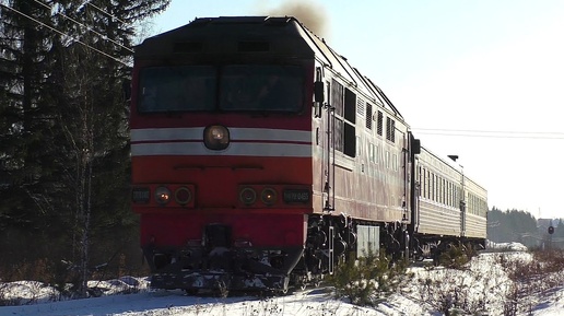 ТЭП70-0495 с пригородным поездом Алапаевск - Предтурье и приветливой бригадой