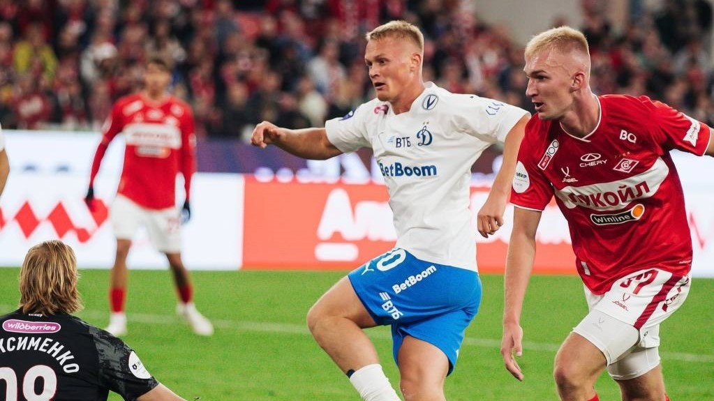 Спартак  2:2 Динамо. Тюкавин сравнивает счет. Фото: https://t.me/fcdynamo/26424