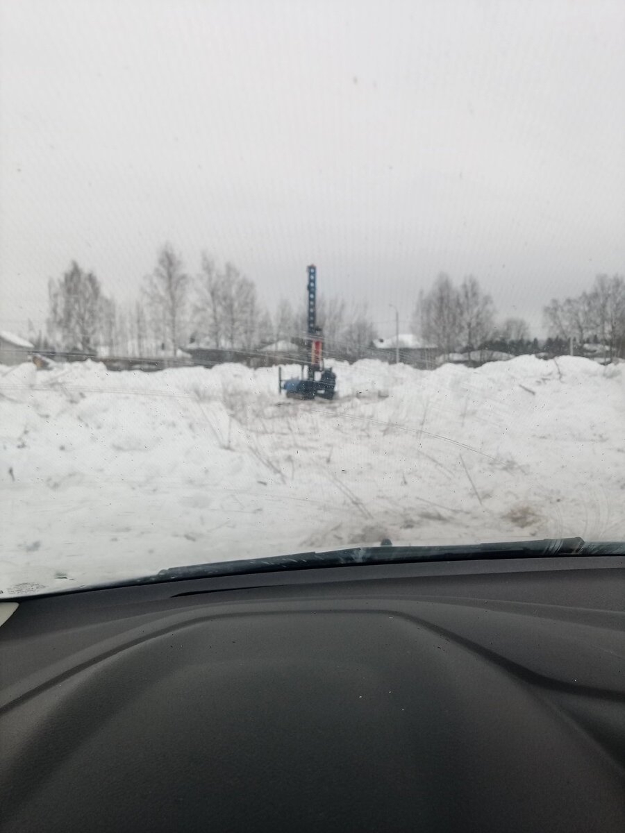 Установка, забивающая сваи