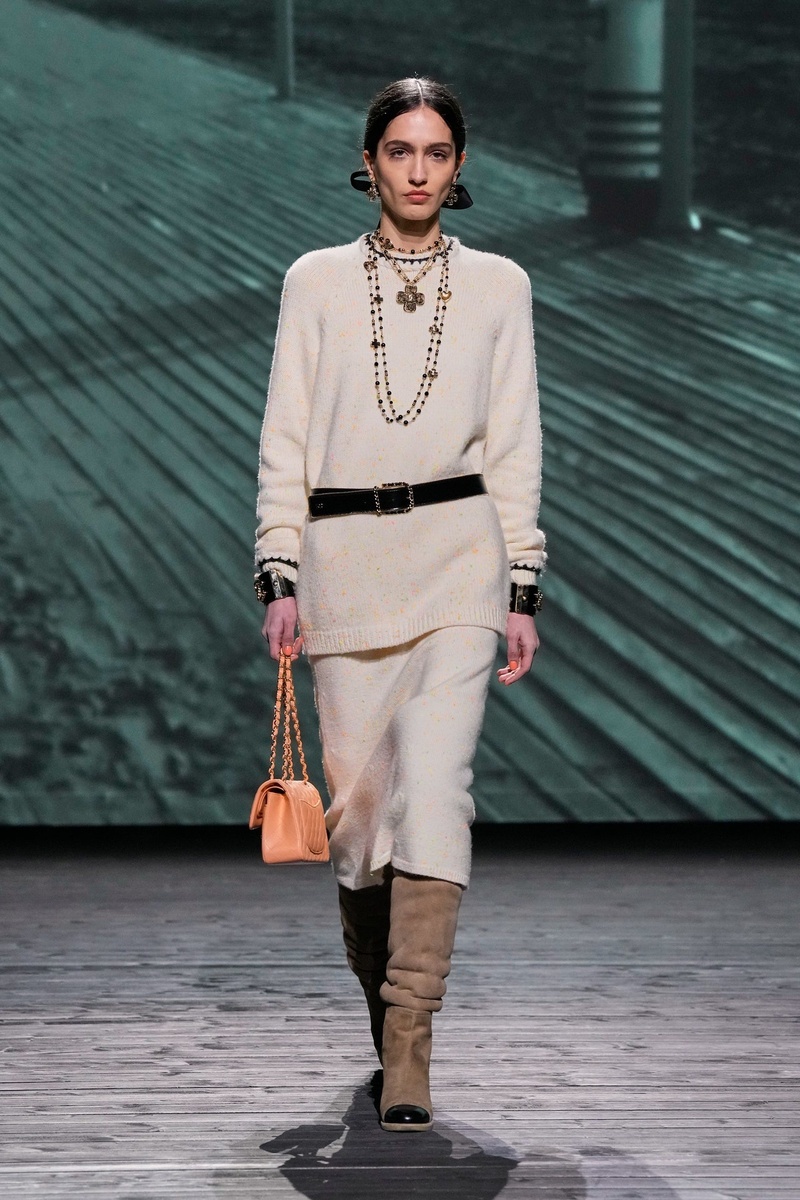 CHANEL FALL WINTER 2025