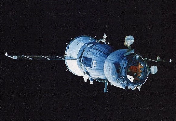    Союз ТМ-16 (Союз №101) с системой АПАС-89. Из открытых источников.