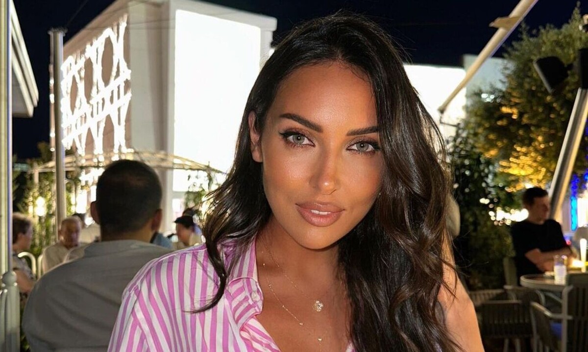 Алсу. Фото: соцсети/@alsou_a