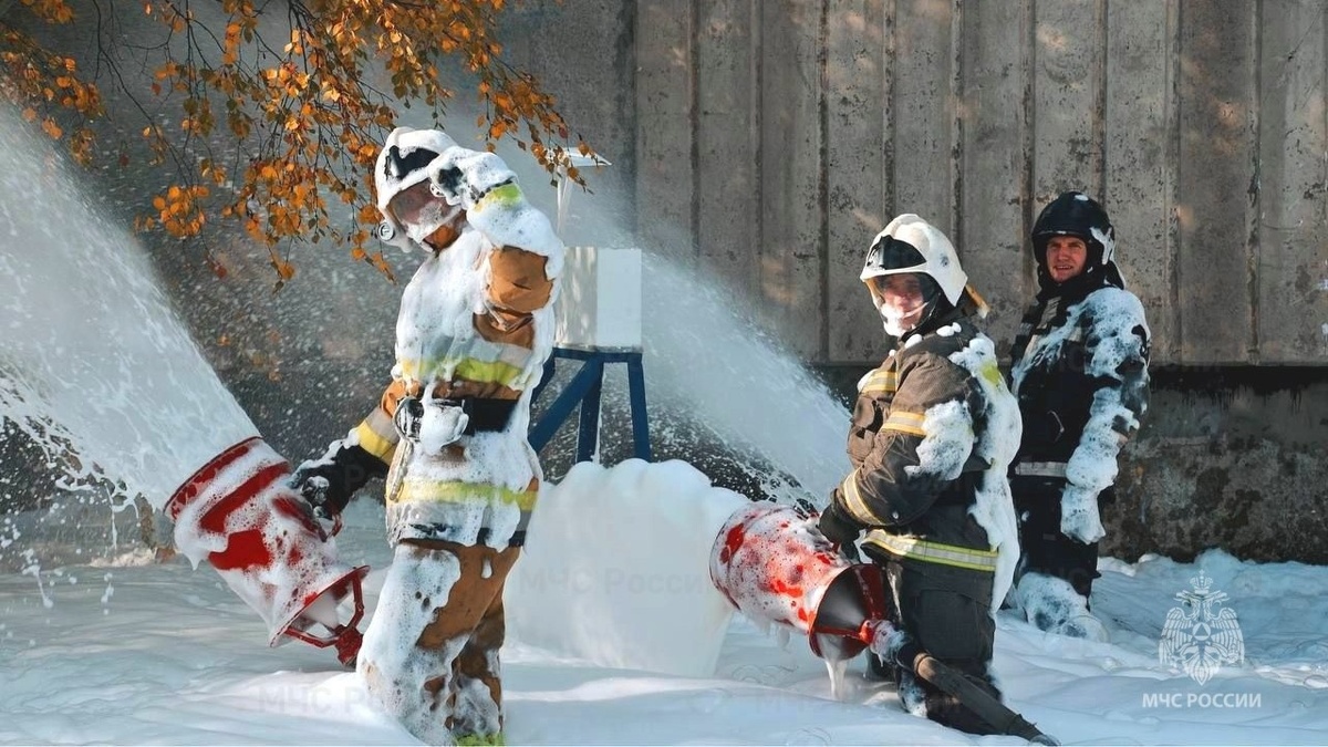    Пожарные Когалыма стали лучшими на окружных соревнованиях