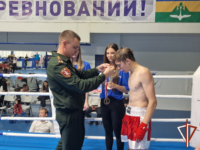    В Югре стартовал турнир по кикбоксингу, посвящённый памяти бойцов ОМОН Росгвардии