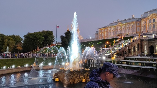 21.09.2024 г Санкт-Петербург/ Петергоф/Закрытие фонтанов/Лазерно-световое шоу с фейерверком