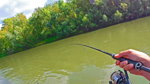 Рыбалка на спиннинг в Сентябре! ВПЕРВЫЕ так ловлю на вертушку и воблеры! 🎣