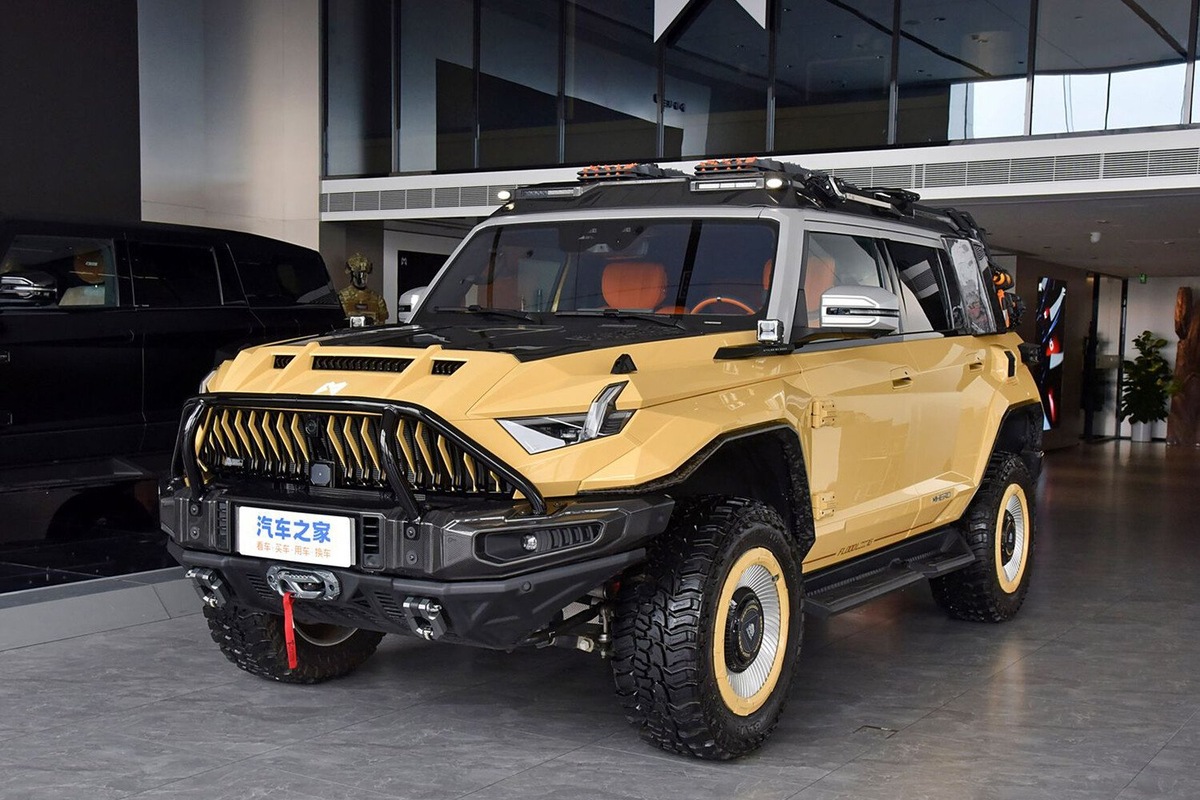    M-Hero (Dongfeng Warrior) 917 Dragon Armor