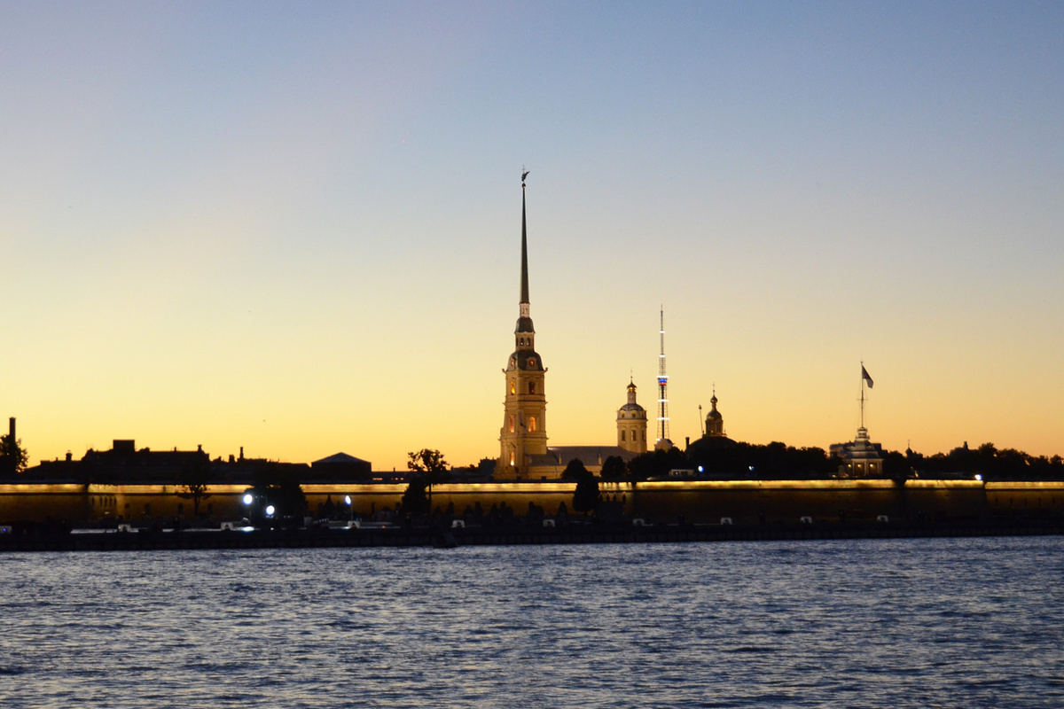 В районе 25 сентября в Санкт-Петербурге может быть так тепло, что температура приблизится к максимуму этого дня.  Фото: Фото: ФедералПресс / Татьяна Буторина