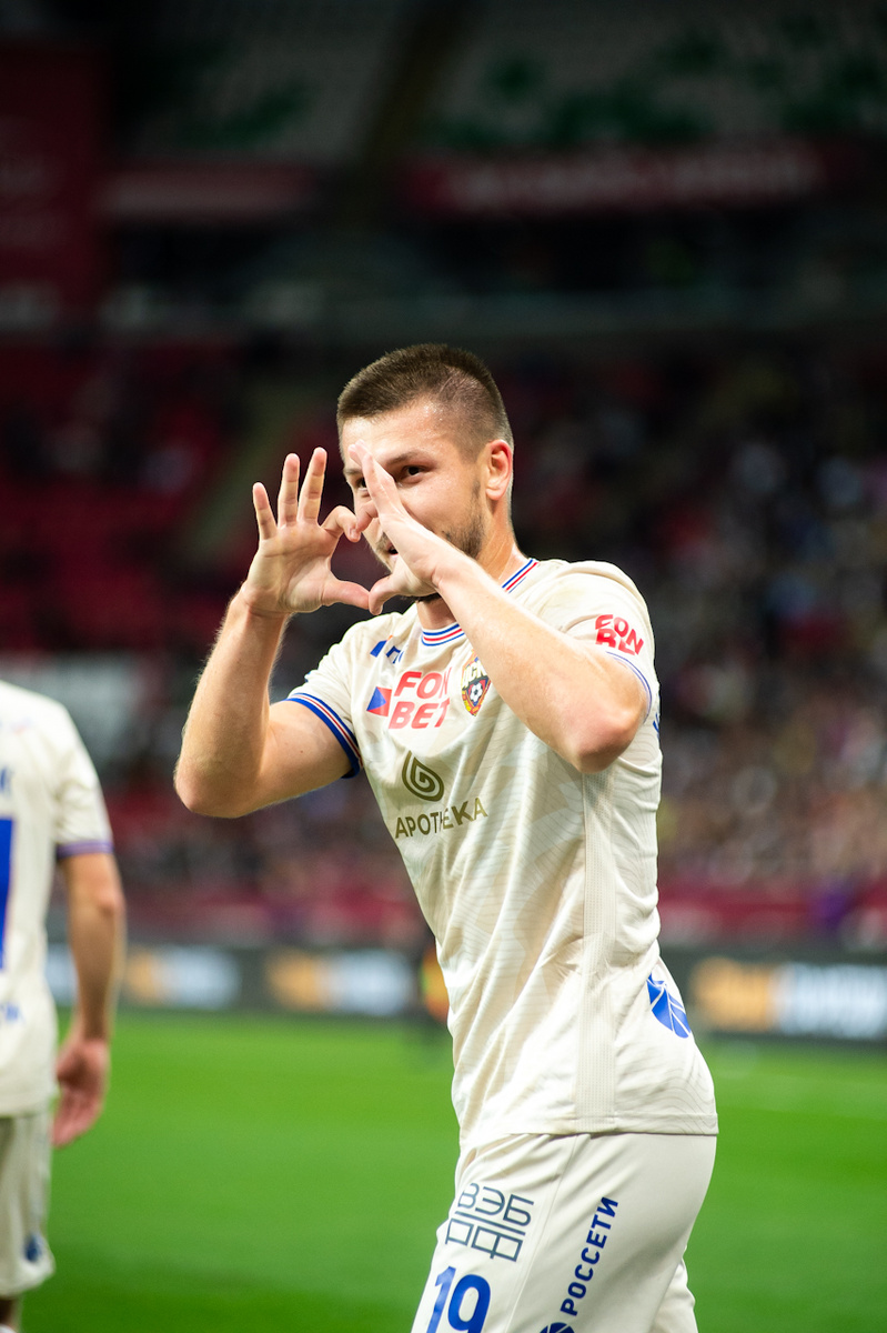 Дебютный гол Рифата