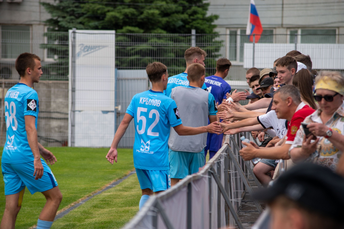 Зенитовцы вновь порадовали своих болельщиков!
