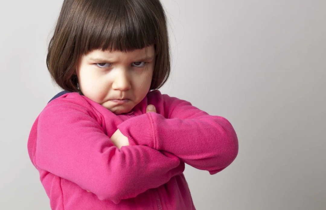 Обида. Взрослый в детской позиции.