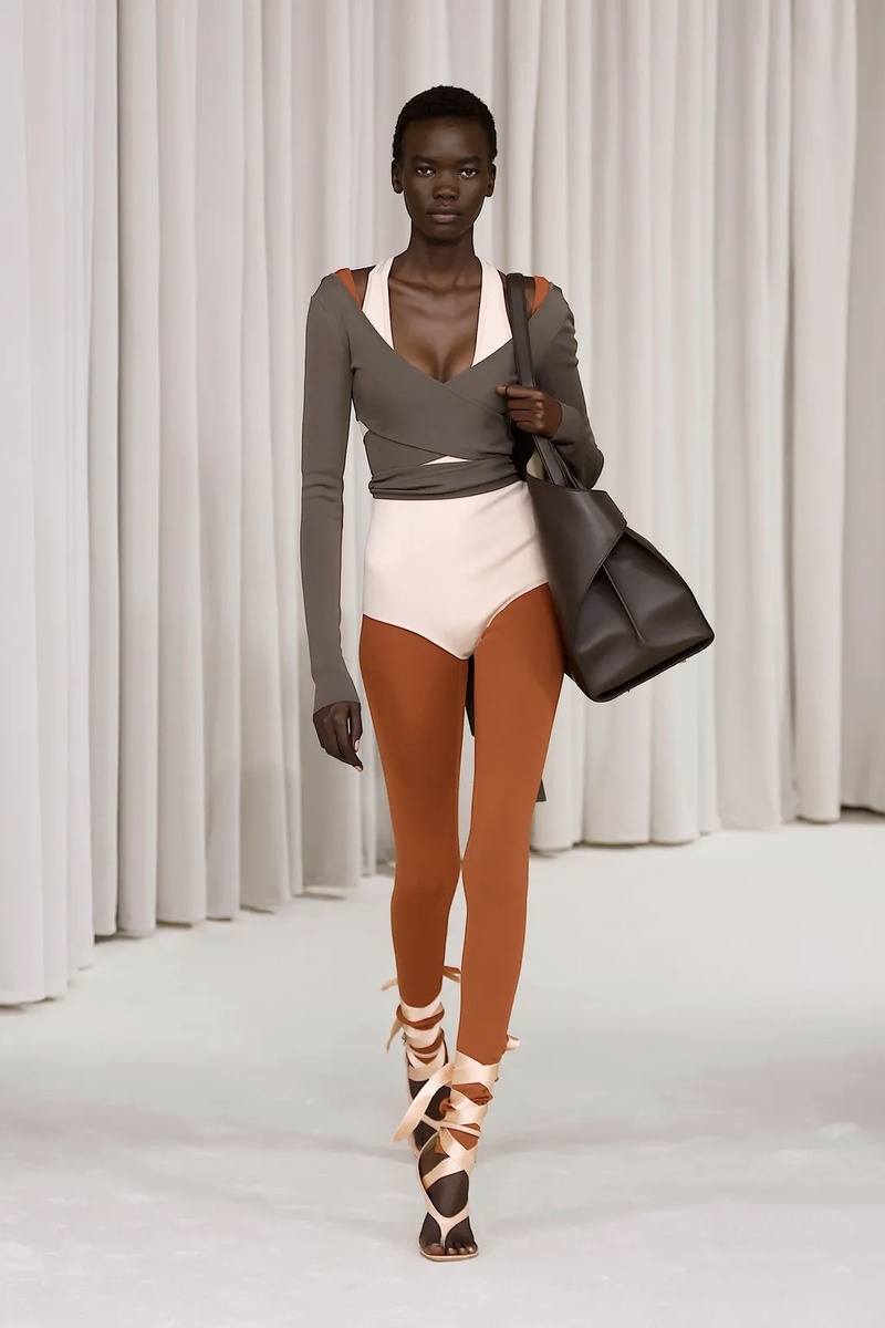 Ferragamo, весна-лето 2025. Избражение взято из открытого источника по адресу: legion-media.ru Автор: Zeppelin/Avalon