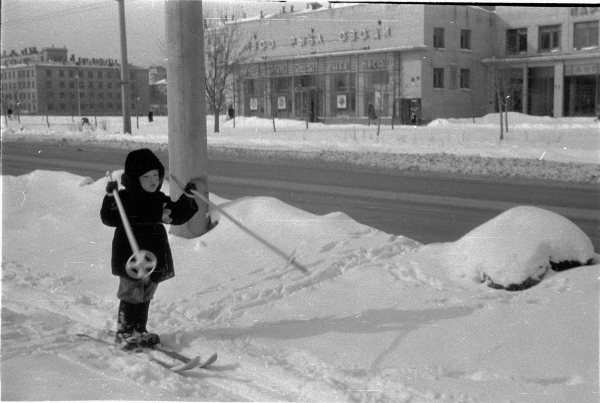 На Б.Академической улице. 1970 год.