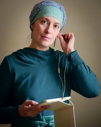 Вживую и онлайн