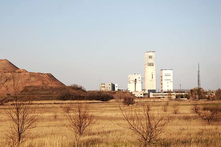    В советское время Угледар был типичным промышленным городком, который появился для строителей шахт «Южнодонбасской №1» и «Южнодонбасской №3» в 1964 году.   
Фото: V& A Dudush. CC BY 3.0, commons.wikimedia.org