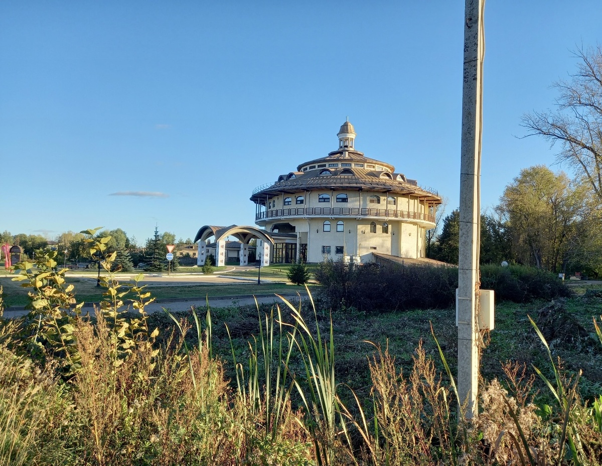 Гостиница с тренажерным залом. Фото автора.
