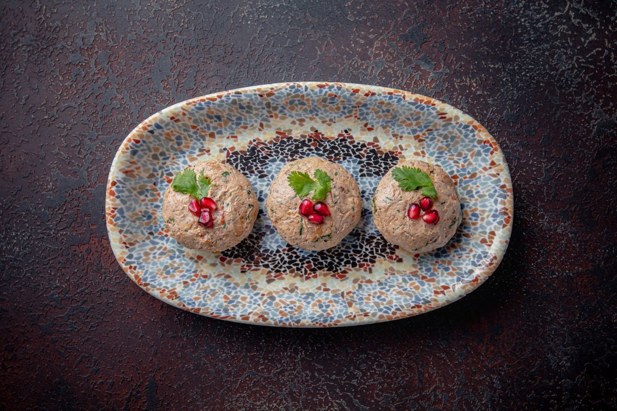 Фото: Пхали из запеченного перца в ресторане «Ткемали»