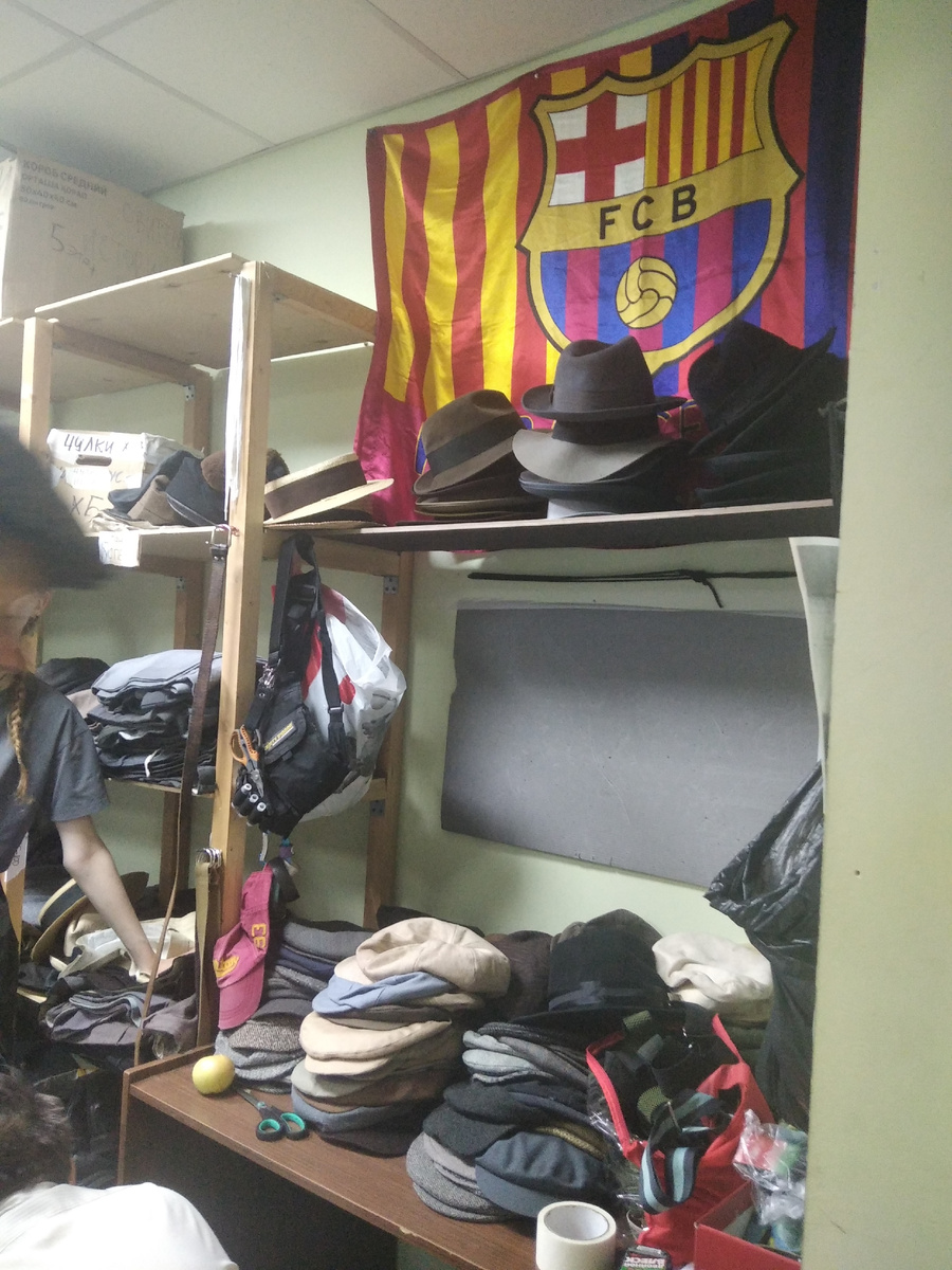 Фото в нутри костюмерной