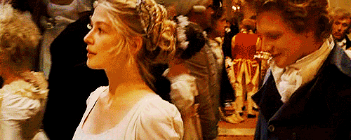 Ай-яй-яй, какие пальчики у мистера Бингли шаловливые