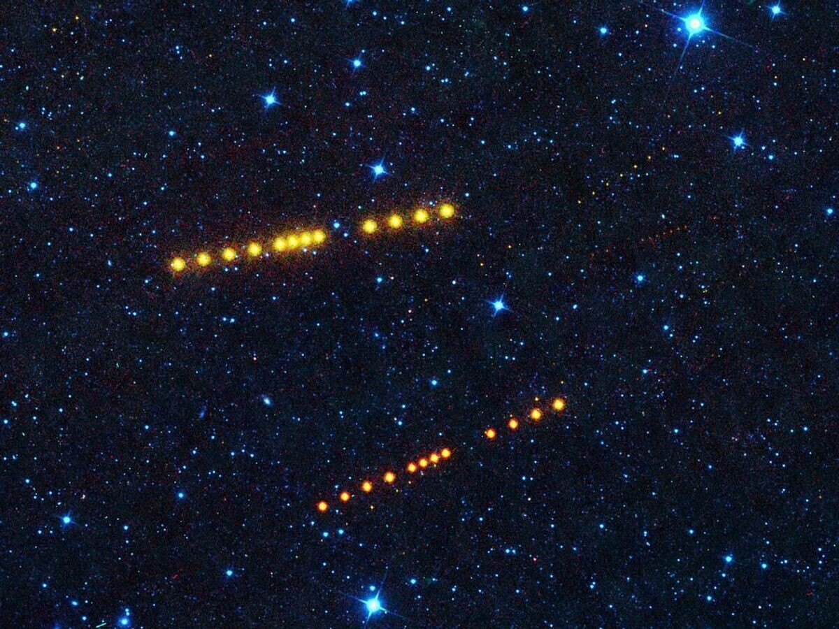    Серия фотографий астероидов Клото и Лина, снятые телескопом NEOWISE© NASA / JPL-Caltech/UCLA