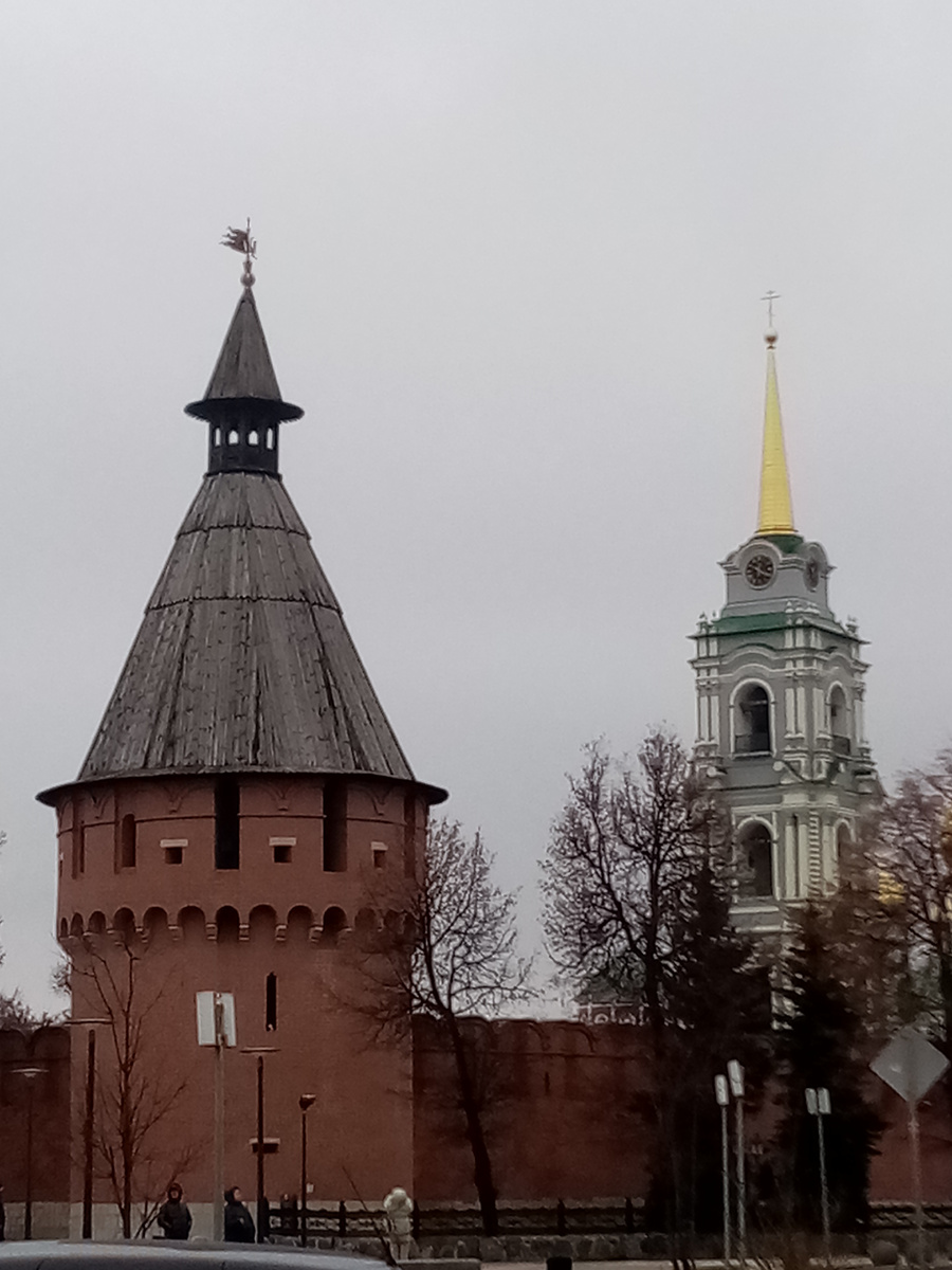 Первая фотка, кусочек Тульского кремля