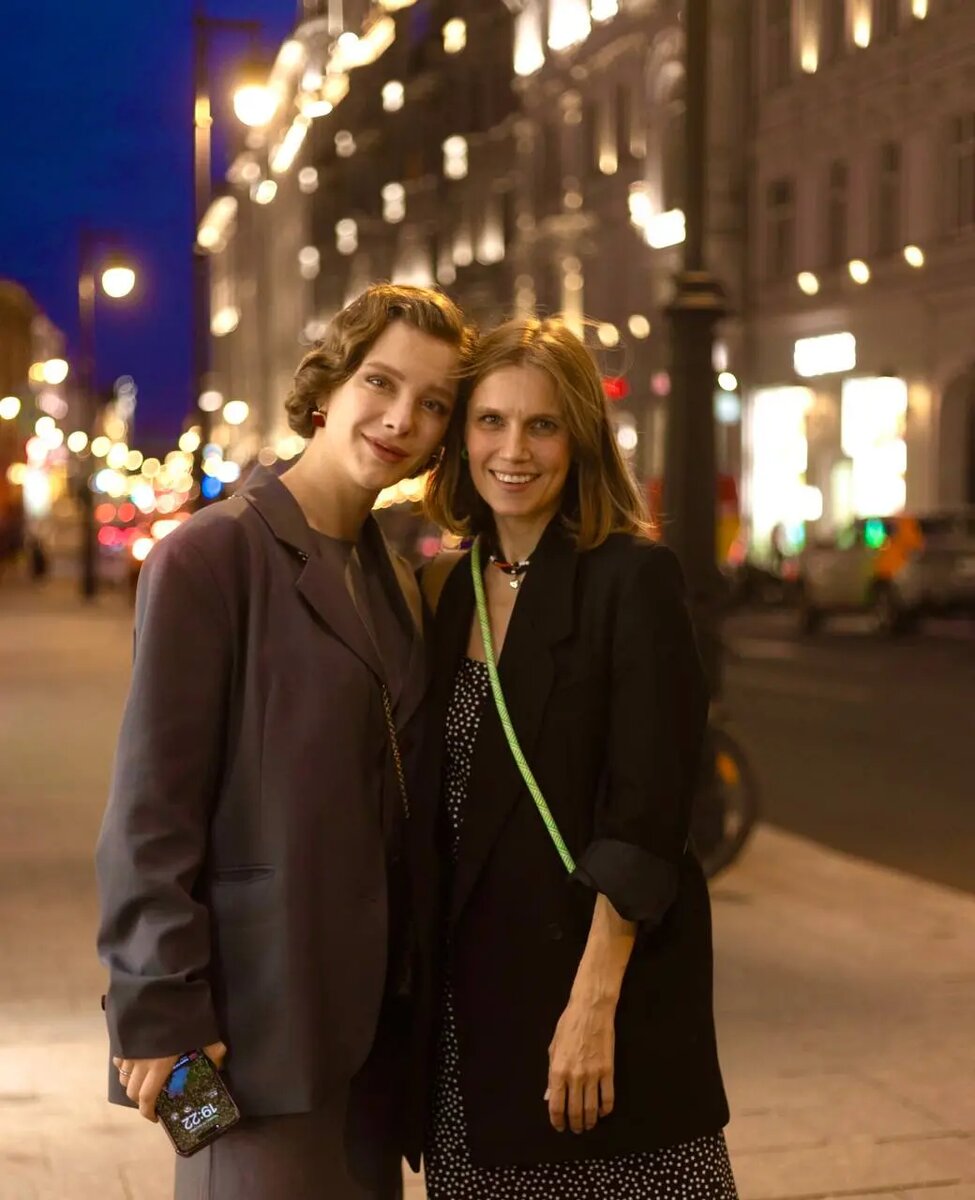    Елизавета Арзамасова и Дарья Мельникова