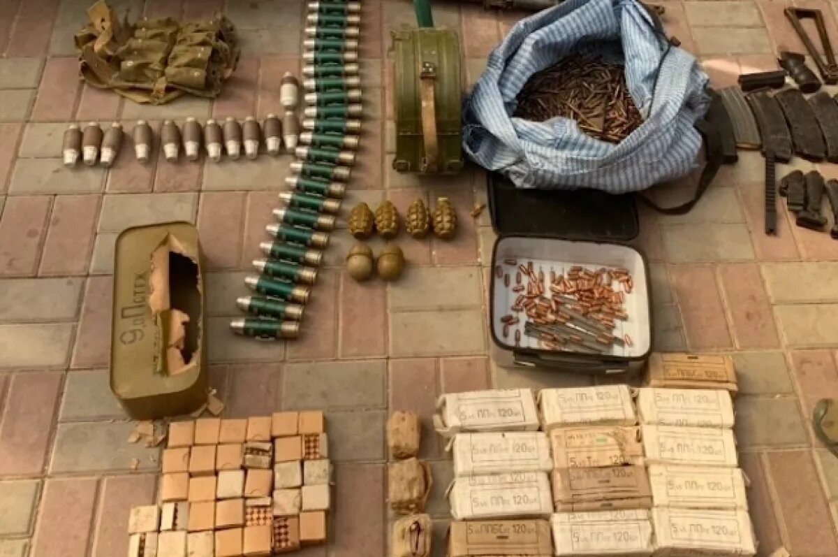    Ростовчанин хранил в квартире два автомата, гранатомёт и три тыс. патронов