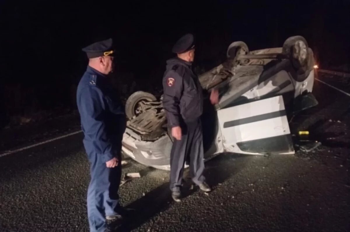    Двое мужчин погибли, женщина в больнице по итогам массового ДТП в Башкирии